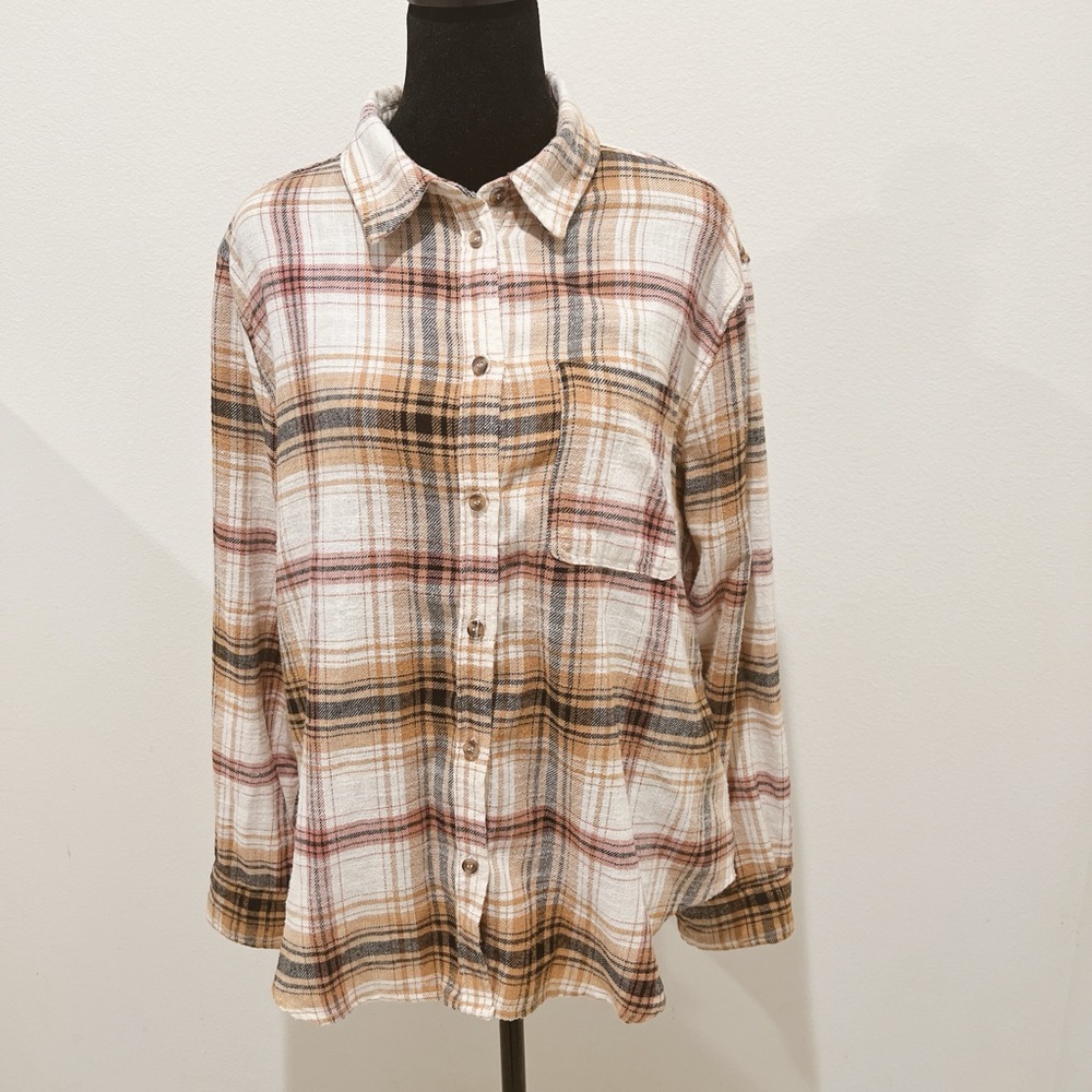 NWOT Love Tree women’s flannel shirt M plaid long sleeve button up collar
